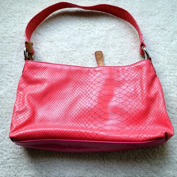 G By Guess Shoulder Purse - Picture 3 of 7